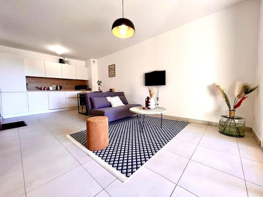 Appartement Neuf Avec Terrasse Saint-Florent  Bagian luar foto
