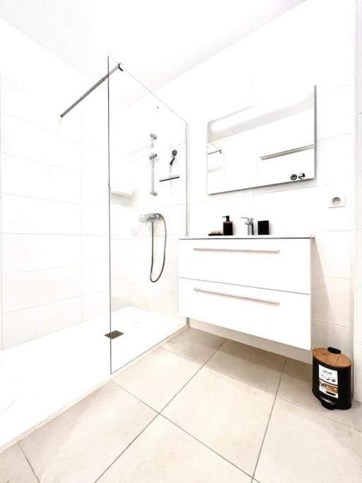 Appartement Neuf Avec Terrasse Saint-Florent  Bagian luar foto