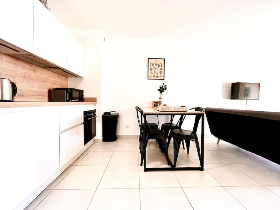 Appartement Neuf Avec Terrasse Saint-Florent  Bagian luar foto